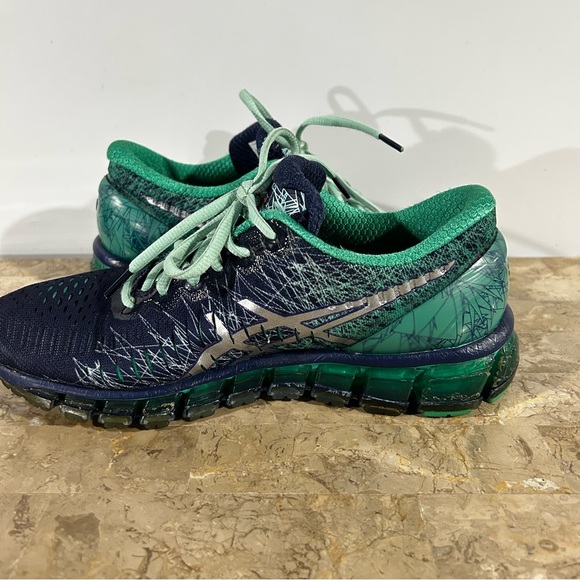 Women’s Asics Gel Quantum 360 Size 7 1/2 - Picture 6 of 11